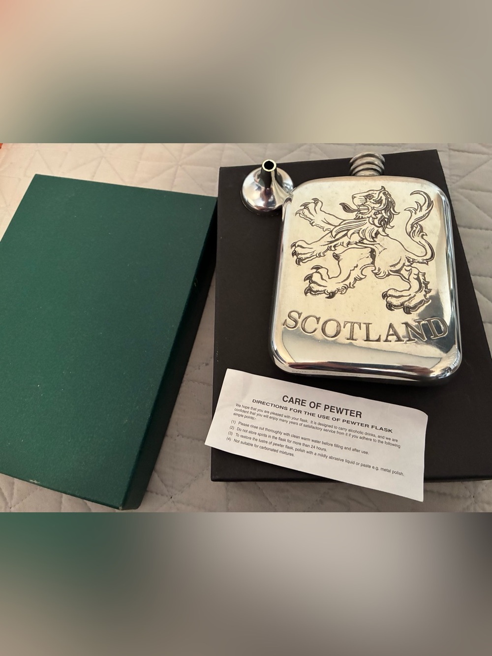 Pewter Flask SCOTTISH PIPER - VINTAGE Scotland Souvenir Etched Lion NEW!